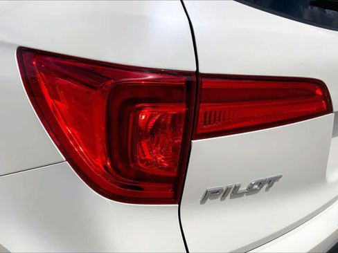 Used 2016 Honda Pilot Elite image 28