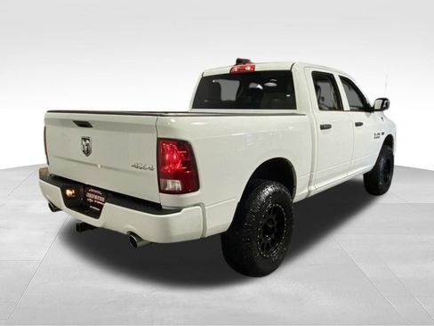 Used 2017 RAM 1500 Express AWD/4WD image 10