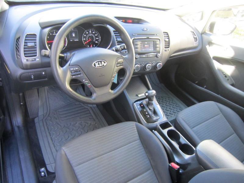 Used 2017 Kia Forte LX w/ LX Popular Package FWD image 11
