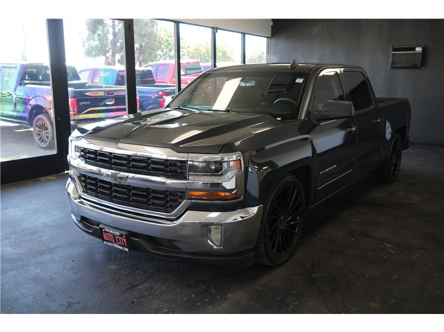 Used 2017 Chevrolet Silverado 1500 LT w/ All Star Edition RWD image 3