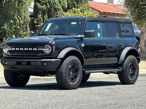 New 2026 Ford Bronco Outer Banks w/ Sasquatch Package AWD/4WD image 8