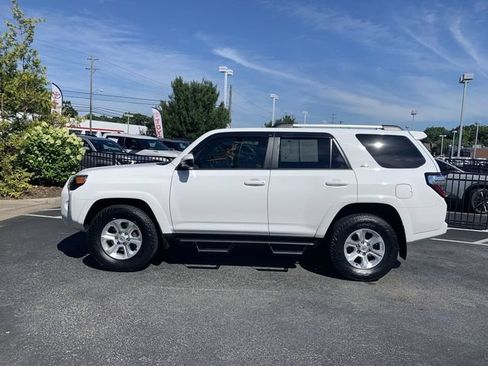 Certified 2023 Toyota 4Runner SR5 RWD image 5