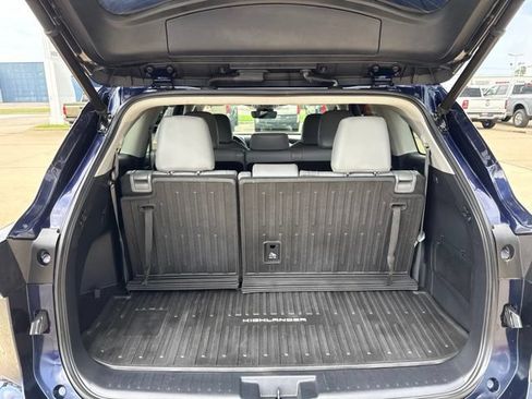 Certified 2021 Toyota Highlander XLE AWD/4WD image 13