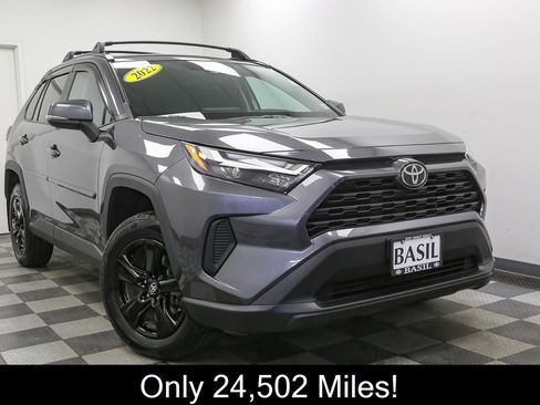 Used 2022 Toyota RAV4 XLE w/ XLE Grade Weather Package AWD/4WD image 2