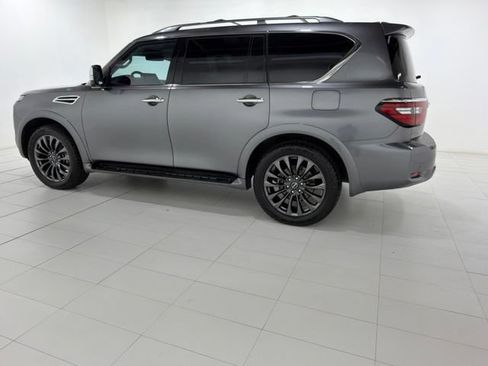 Used 2024 Nissan Armada Platinum w/ Captain's Chairs Package AWD/4WD image 2
