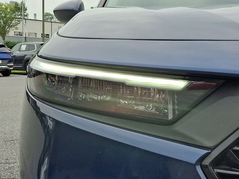 Used 2024 Honda Accord EX image 9