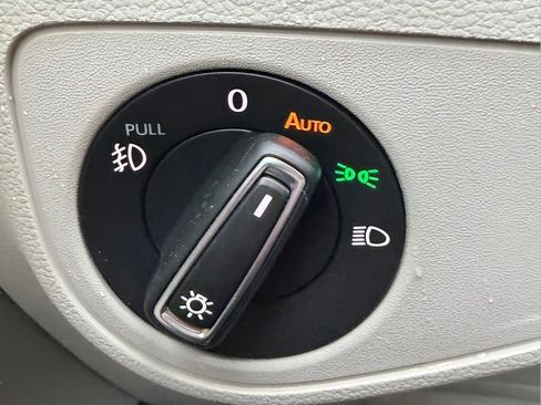 Used 2019 Volkswagen Atlas SEL Premium image 26