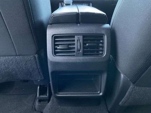 Used 2023 Nissan Rogue S image 18