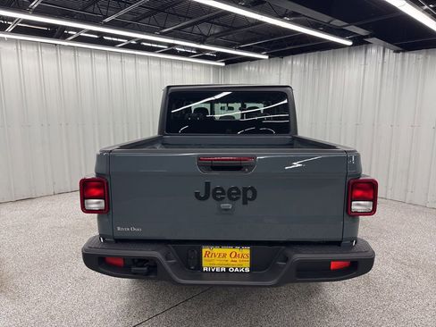 New 2026 Jeep Gladiator Sport AWD/4WD image 6