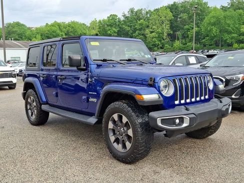 Used 2018 Jeep Wrangler Unlimited Sahara w/ Dual Top Group AWD/4WD image 2