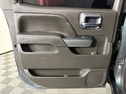 Used 2018 Chevrolet Silverado 1500 LT w/ LT Eassist Package AWD/4WD image 41