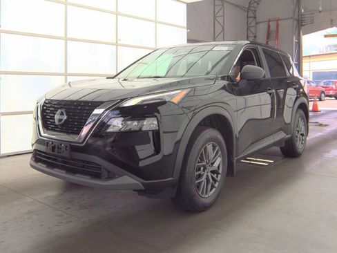 Used 2023 Nissan Rogue S AWD/4WD image 1