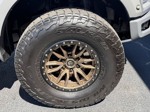 Used 2020 Ford F150 Raptor w/ Equipment Group 802A Luxury AWD/4WD image 12