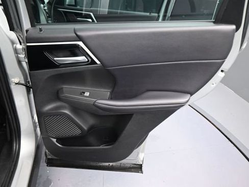 Used 2023 Mitsubishi Outlander SE AWD/4WD image 22