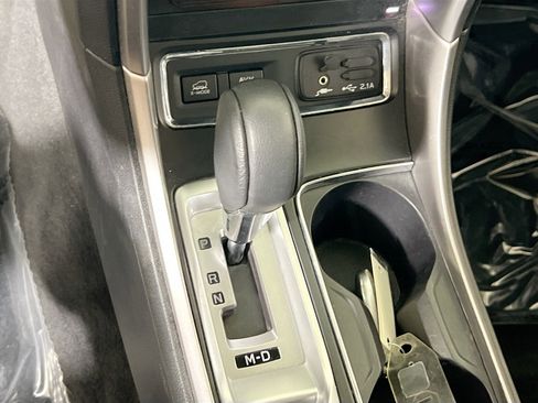 Used 2022 Subaru Ascent Premium w/ Convenience Package AWD/4WD image 16