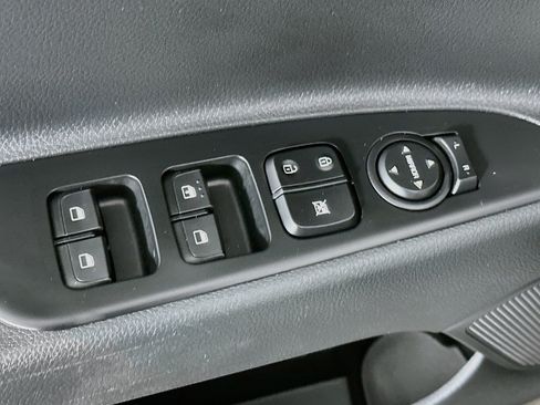 Used 2022 Kia Rio S FWD image 15