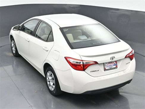 Used 2015 Toyota Corolla LE image 31