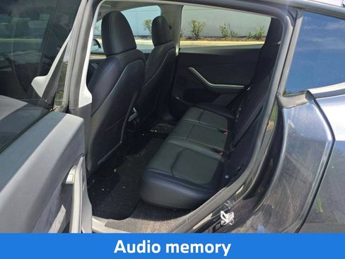 Used 2025 Tesla Model Y Performance AWD/4WD image 8