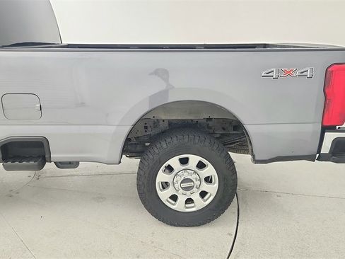 Used 2024 Ford F250 XLT image 5