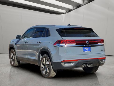 New 2026 Volkswagen Atlas Cross Sport SE AWD/4WD image 2