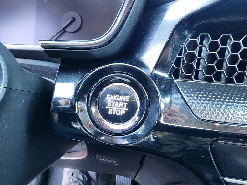 Used 2023 Honda CR-V EX-L image 3