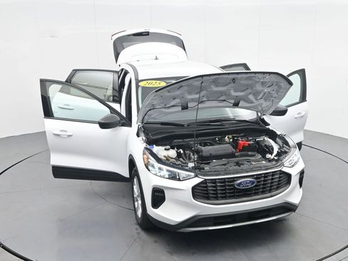 Used 2025 Ford Escape Active image 31