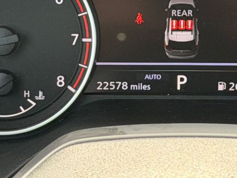 Certified 2025 Nissan Rogue SV AWD/4WD image 20
