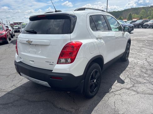 Used 2016 Chevrolet Trax LT w/ LT Convenience Package AWD/4WD image 7