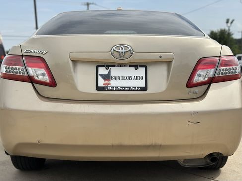 Used 2011 Toyota Camry LE w/ LE Extra-Value Pkg FWD image 7