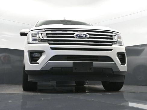 Used 2019 Ford Expedition XLT w/ Equipment Group 202A RWD image 46