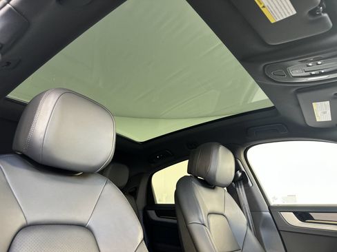 Certified 2026 Porsche Cayenne Coupe AWD/4WD image 19