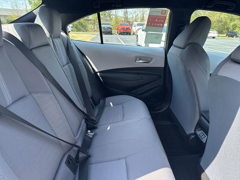 New 2025 Toyota Corolla SE image 27