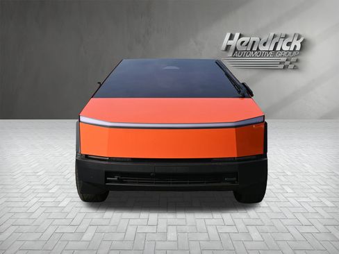 Used 2024 Tesla Cybertruck AWD Crew Cab image 5