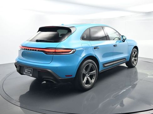 Used 2023 Porsche Macan image 12