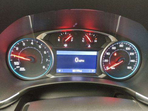 Used 2020 Chevrolet Equinox Premier image 23