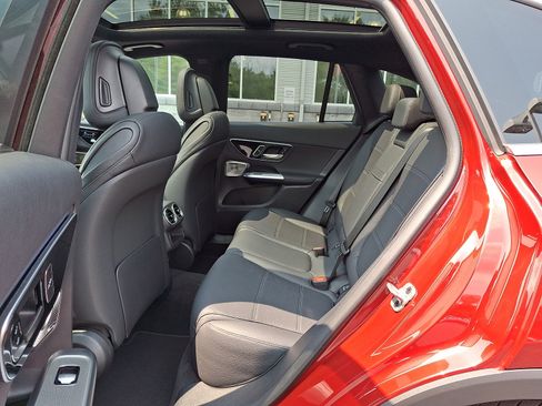 Certified 2026 Mercedes-Benz GLC 300 4MATIC image 10