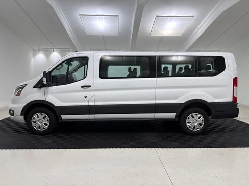 Used 2023 Ford Transit 350 XLT RWD image 4