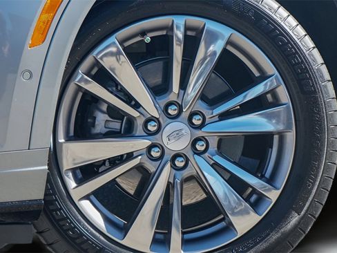 New 2025 Cadillac XT6 Premium Luxury w/ Technology Package image 6