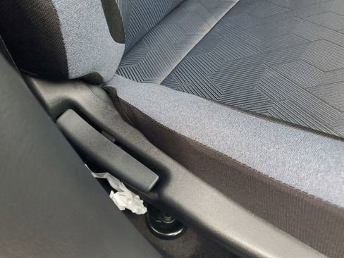 New 2025 Nissan Versa SV w/ Trunk Package image 31