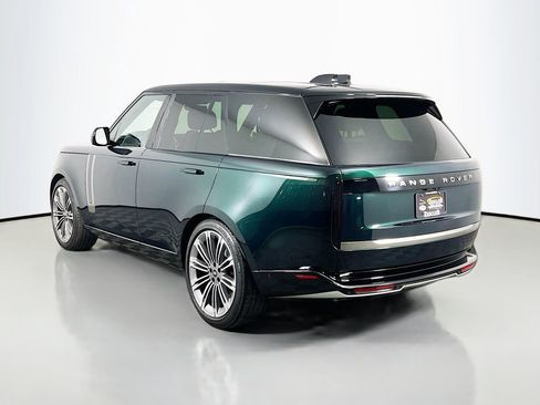 Used 2025 Land Rover Range Rover SE AWD/4WD image 7