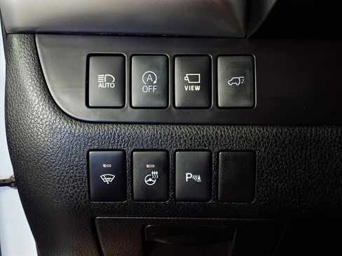 Used 2018 Toyota Highlander Limited image 19