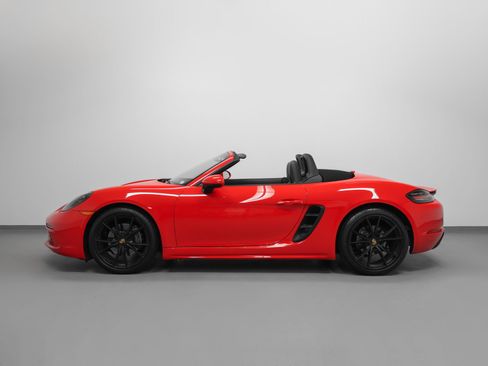 Certified 2019 Porsche 718 Boxster RWD image 2