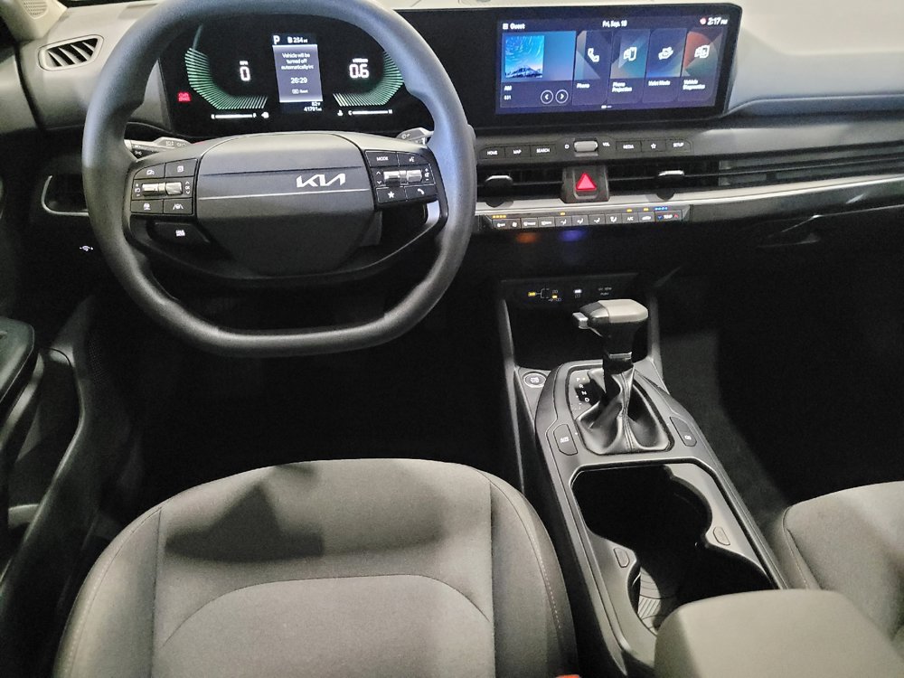 Used 2025 Kia K4 FWD image 22