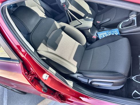 Used 2022 Kia Forte LXS image 25