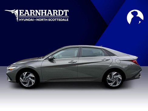 New 2026 Hyundai Elantra Limited image 3