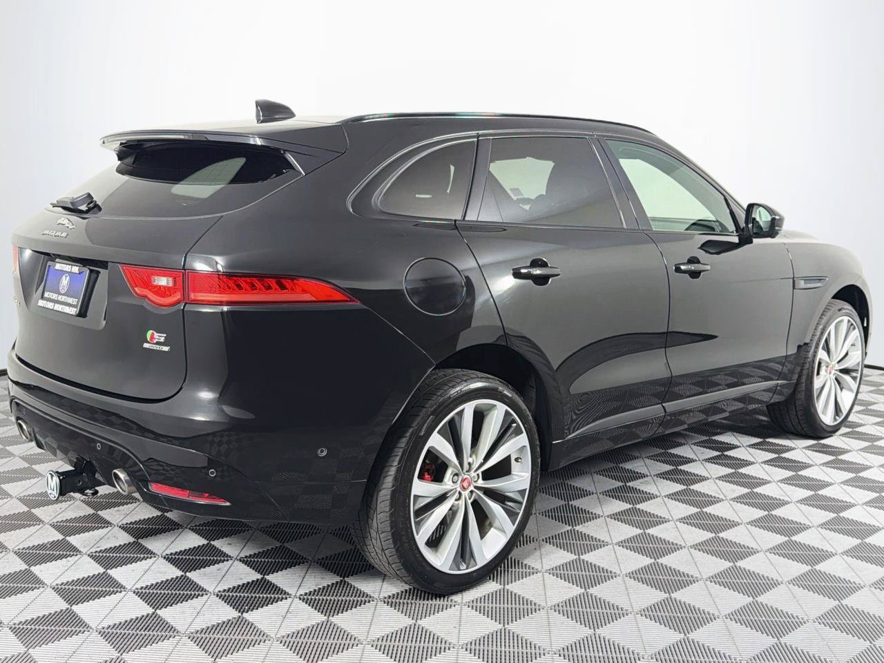 Used 2018 Jaguar F-PACE S AWD/4WD image 27