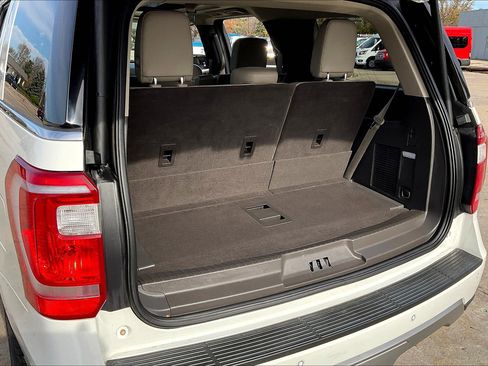 Used 2021 Ford Expedition XLT image 20