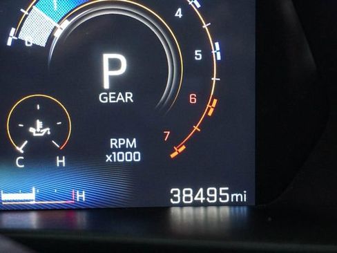 Used 2024 Chevrolet Colorado Trail Boss image 19