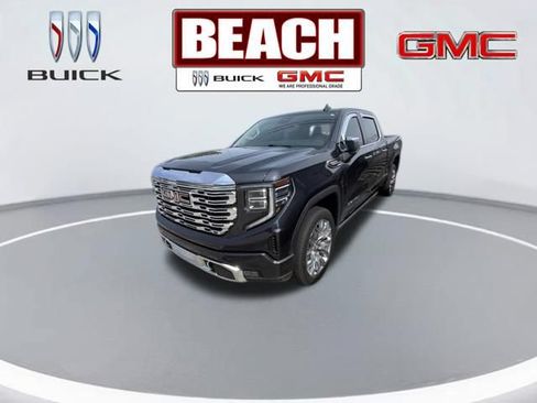 Used 2023 GMC Sierra 1500 Denali w/ Denali Reserve Package AWD/4WD image 4