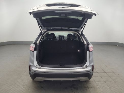 Used 2024 Ford Edge SEL image 29